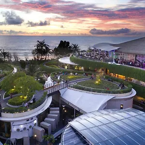 Yello Kuta Beachwalk Bali Кута