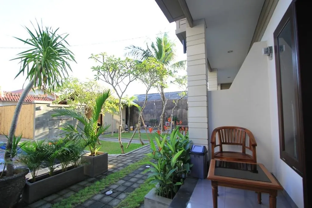 De Dukuh Guest House Kuta Lombok 2*,